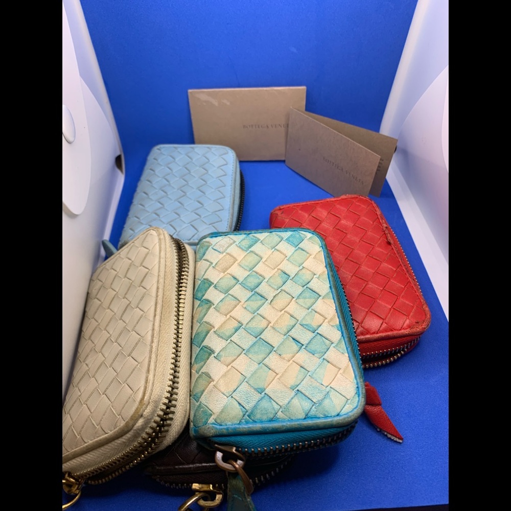 BOTTEGA VENETA  Intrecciato Woven‎ Leather Coin Purse